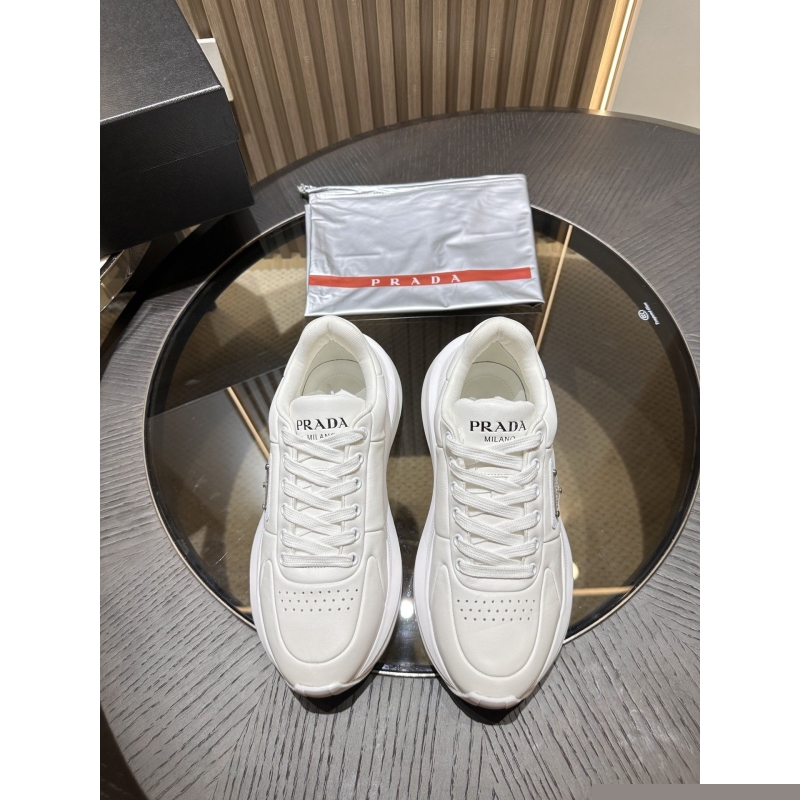 Pra*a casual shoes